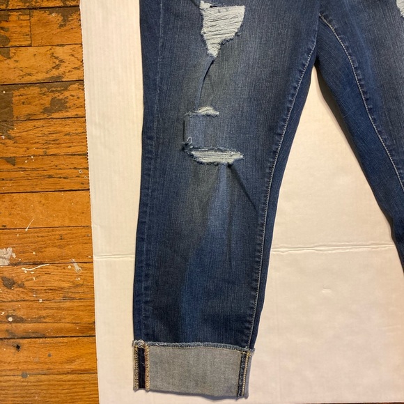 NWOT Torrid Denim Boyfriend Crop folded hem medium - Picture 11 of 12